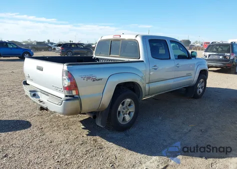 2009 Toyota Tacoma Prerunner V6 z USA, uszkodzony, nr VIN 3TMJU62N49M088310